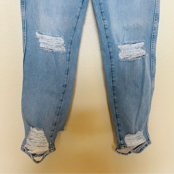 7 For All Mankind High Waist Cropped Straight Jeans - Picture 9 of 16